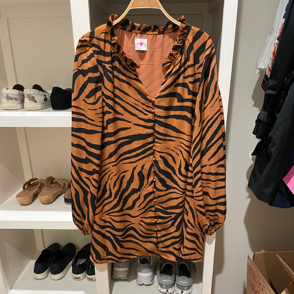 Tiger stripe size L Buddy Love shirt.